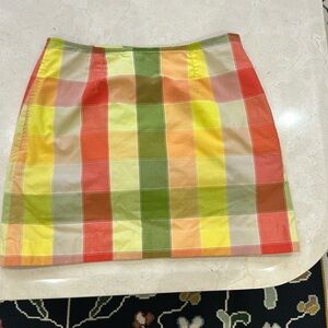 LizGolf size 4 plaid skirt with side zipper and back pocket